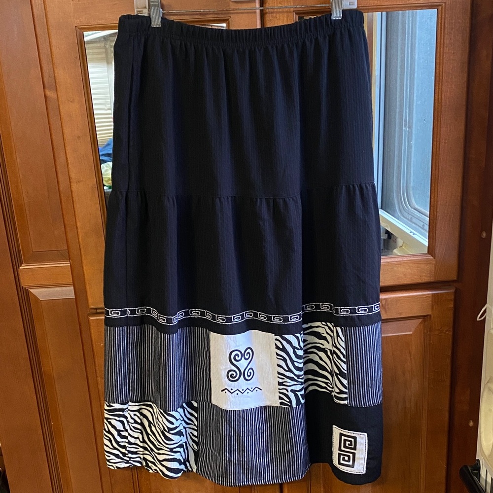 Vintage Koret Black and White Patterned Midi Skirt Large/XL Y2K Artsy Hippie